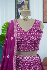 ชุดปาร์ตี้แต่งงานดีไซน์ใหม่ล่าสุดผ้าทอจอร์เจียเทียมปักลวดลายด้วยลำดับ lehenga และ choli กับ dupatta - Product Image 2