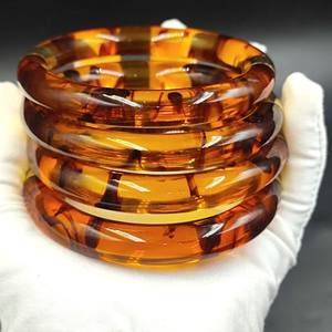 Bracelets en résine de qualité supérieure pour femmes, légers, durables, finition polie, imperméables, couleurs personnalisées, style mignon pour un usage décontracté - Product Image 4