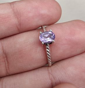 แหวนพลอยอเมทิสต์สีเงินสเตอริ925วงแหวนเหลี่ยมเพชรพลอยธรรมชาติสำหรับงานแต่งงานและงานเลี้ยงขายส่ง - Product Image 2