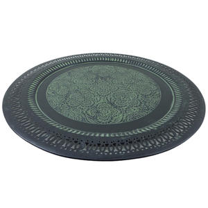 Assiette ronde en métal faite à la main personnalisée en patine grise pour servir de la nourriture à la maison et au restaurant - Product Image 1