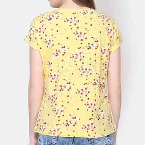 เสื้อยืดสตรีน้ำหนักเบา - Product Image 2