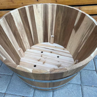 Décor de ferme en bois d'acacia whisky baril jardinière Pot de plante en bois durable prix de gros du Vietnam