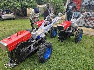 Tractores a pie usados a la venta en buen estado/tractores a pie nuevos 1 año de garantía 16 HP Motor Caja de cambios Bomba Gear Drive Lawn - Product Image 3