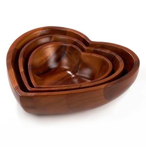 Bol en bois en forme de cœur pour noix et collations, bois d'acacia naturel, mangue - Product Image 1