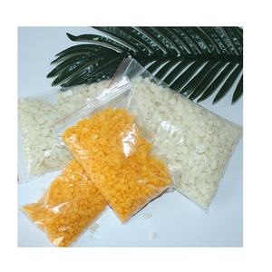 Cire d'abeille jaune naturelle pure de qualité alimentaire dans un emballage en vrac avec sac à vendre - Product Image 5