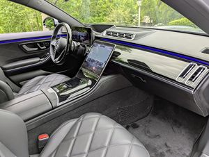 Oferta Relámpago con Descuento: Mercedes-Maybach S680 4MATIC 2024, Motor V12 de 6.0 Litros con Doble Turbo - Product Image 5