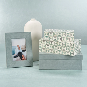 Caja de almacenamiento de hueso de estilo moderno de latón AK en Juego de 3 cajas artesanales para Decoración de mesa/Decoración de estante - Product Image 3