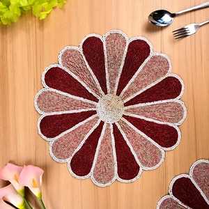 Sous-verres bohèmes vintage en forme de fleur, faits à la main, 36 cm, en perles écologiques et satin, pour table à manger et cuisine, rouge - Product Image 1