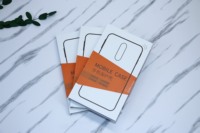 Étui de téléphone portable en carton personnalisé de luxe boîte en forme de livre pour l'emballage d'étui de téléphone boîte d'emballage en film trempé