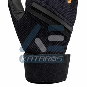 Gants de frappe de baseball avancés avec cuir de cabretta au niveau de la paume, conçus pour une adhérence forte, un swing précis et un entraînement de haut niveau - Product Image 6