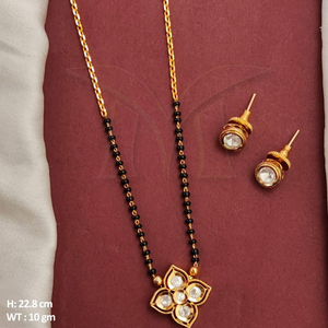 Hermosa joyería elegante Kundan alto oro pulido boda desgaste accesorios de joyería diseño elegante Kundan Mangalstra conjuntos de joyería - Product Image 1