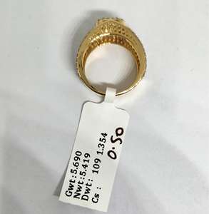 Bague de fiançailles en or jaune 14 carats avec diamant solitaire, pierre principale de 0,72 carat, diamants latéraux de 0,61 carat, certifiée IGI, plaquée rhodium pour - Product Image 5