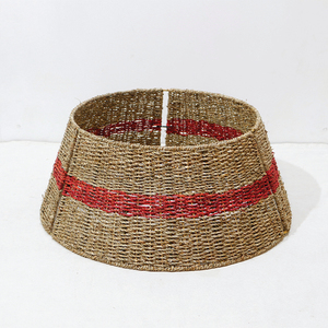 Collier de sapin de Noël en jacinthe d'eau tissé à la main, écologique et de haute qualité, avec bordure rouge, Artex Dong Thap - Product Image 2