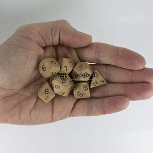 Juego de 7 Dados Poliédricos de Madera Hechos a Mano, Duraderos y Ecológicos para Juegos de Rol y de Mesa, Tradebyd - Product Image 3