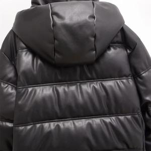 Chaqueta Acolchada Impermeable Personalizada para Hombre con Capucha, Diseño Estampado, Transpirable, de Poliéster, con Cuello Alto y Cierre de Cremallera para Invierno - Product Image 5