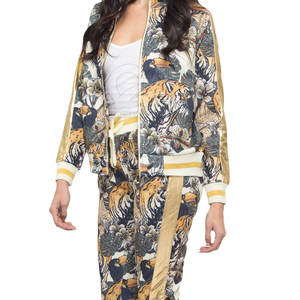 ชุดวอร์มพิมพ์ลายผู้หญิง ผ้าระบายอากาศ สไตล์ล่าสุด ไซส์พลัส รับสกรีนโลโก้ตามสั่ง - Product Image 3