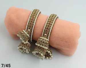 Bracelets en laiton indiens à la mode et traditionnels bracelets de mariage pour femmes et filles - Product Image 1