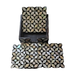 Sous-verre artisanal en nacre incrustée de motifs floraux Sous-verre en nacre de qualité supérieure Ensemble hôtels et restaurants - Product Image 1
