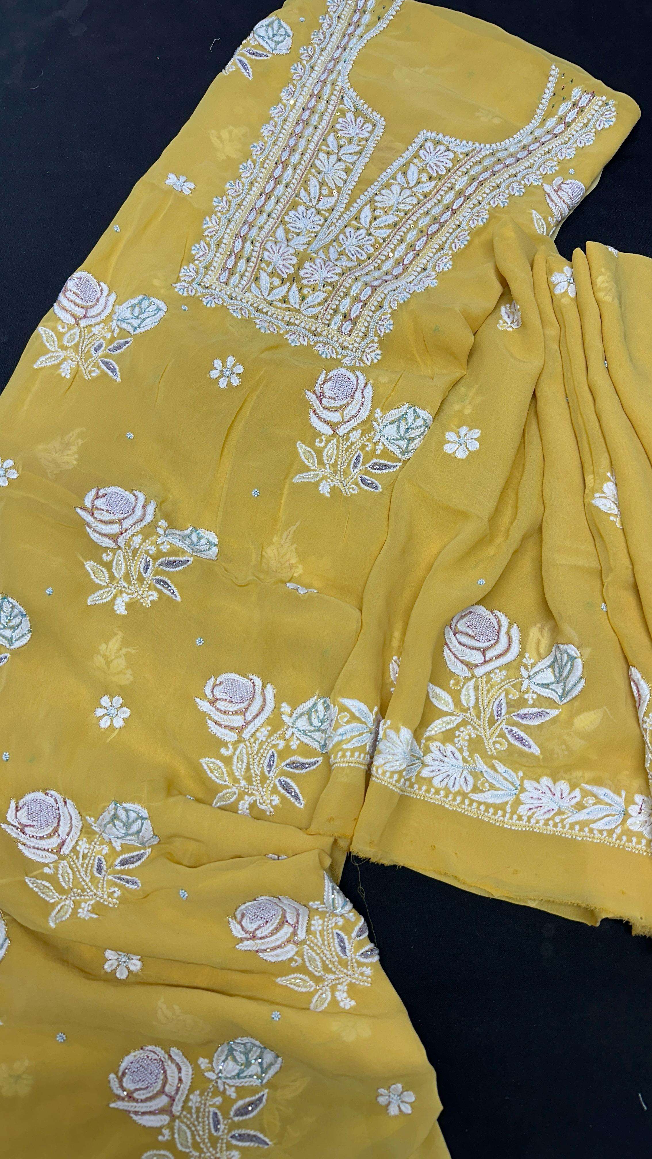 สีเหลือง