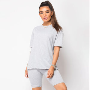 Ensemble de t-shirts pour femmes en tissu respirant et confortable de haute qualité, décontracté, surdimensionné, imprimé uni, prix de gros - Product Image 1