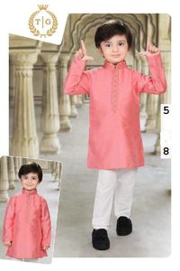 Vêtements ethniques indiens culturels pour garçons Ensemble de pyjama kurta en coton brodé et en soie Tenue de fête traditionnelle pour enfants pakistanais - Product Image 6