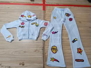 Conjunto de Pantalones y Sudadera de Algodón de Dos Piezas con Estampado de Invierno, Efecto Desgastado, Capucha, Estilo Casual, Lavado Ácido, con Parches y Corte Acampanado, Unisex - Product Image 2