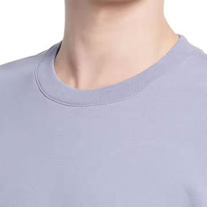 เสื้อสเวตเชิ้ตผู้ชายรุ่นใหม่ปี 2025 ผ้าฟลีซหนานุ่มพิเศษ โพลีเอสเตอร์/คอตตอน สีพื้น แขนยาว ปรับแต่งปักลายได้ - Product Image 4