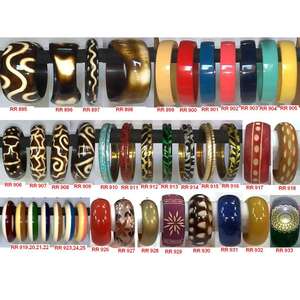 Bracelets pour femmes en ivoire et résine de style religieux personnalisables, provenant de l'Uttar Pradesh, pour les occasions de mariage, OEM/ODM disponible - Product Image 5