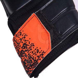 Gants de gardien de but en cuir de haute qualité, nouveau style, pour joueurs de football cherchant à se protéger les mains. - Product Image 4