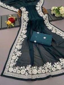 Soie georgette douce avec broderie de fil blanc et sari de bordure en dentelle avec collection de chemisiers Bangalore en satin - Product Image 5