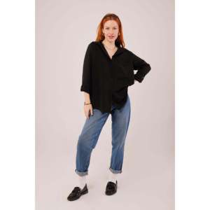 Camisa de poliéster negra holgada con bolsillos para mujer Lustrin, para venta al por mayor - Blusa informal de manga larga - Product Image 2