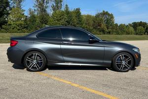 BMW M240i xDrive Coupé Turbo de 6 cilindros, tracción total, frenos M Sport, usado, premium, año 2019 - Product Image 2