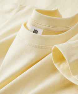 เสื้อยืดแขนสั้นสำหรับผู้ชายทรงพอดีตัวปกติลำลองสีพื้นสั่งทำ - Product Image 2