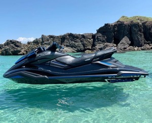 Jet ski personnel 2024 Ultra 310LX, bateau de wakeboard assis, embarcation de loisirs nautiques SEADOO - Product Image 3