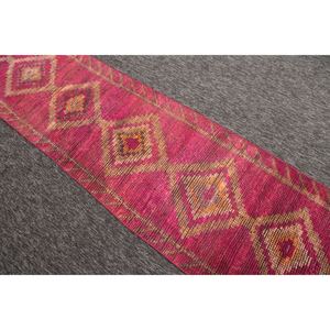 Tapis turc vintage 2,3x9,6 pi (70x292 cm), tapis géométrique Herki rose orange - Product Image 4