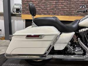 Harley-Davidson Usada del 2015 ®   FLHR - Road King ®   disponible para la venta - Product Image 6