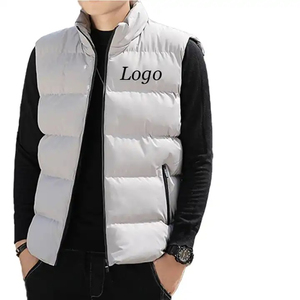 Veste matelassée personnalisée de haute qualité pour hommes Veste en jean à capuche à manches détachables Veste d'hiver à manches mi-longues légère pour hommes - Product Image 1