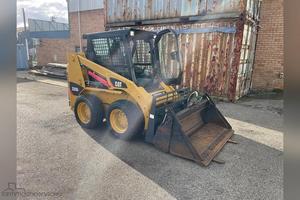 Mini tracteur hydraulique de chargeur frontal de roue de CAT 246D/mini machine utilisée de tracteur de chargeur de chenille de dumper de voie - Product Image 6