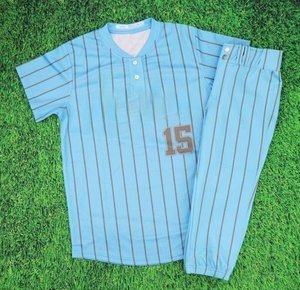 Uniforme de baseball personnalisable avec des ensembles respirants de grande taille mettant en vedette le logo du nom de l'équipe sur le devant - Product Image 5