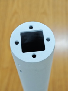 Innovaciones OEM Seiki Vietnam, Fabricación de Metales de Precisión en Vietnam, Columna de Acero Mecanizada por CNC, Carcasa de Tubo, Acabado con Recubrimiento en Polvo - Product Image 4