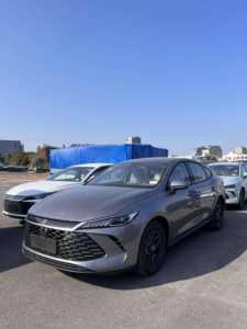 Sedán Híbrido PHEV 2025 Dm-i, Vehículo de Conducción Inteligente, Cinco Plazas, 55km 120km, en Perfectas Condiciones, Listo para Usar - Product Image 2