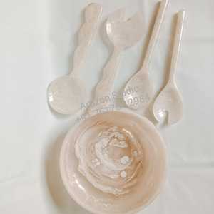 Cuenco duradero de resina de vainilla y menta, cuenco de vajilla hecho a mano para fiestas en el hogar, hoteles y jardines - Product Image 1