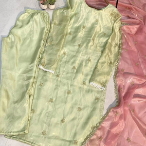 เสื้อทำงานปักลำดับที่สวยงามและ pent กับ dupatta - Product Image 1