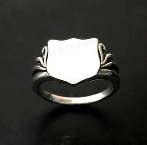 แหวนที่มองไม่เห็นคริสเตียน14x12มม. ทำด้วยมือรูปทรงโล่14x12มม. ทำด้วยมือลายสลักที่กำหนดเอง - Product Image 3