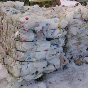 เศษขวดน้ำดื่ม HDPE สำหรับเศษขวดน้ำหมักจาก HDPE เหมาะสำหรับการรีไซเคิลเศษขยะพลาสติกในอุตสาหกรรมคุณภาพสูง - Product Image 1