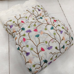 Tela de algodón impresa para acolchar la decoración del hogar y prendas de moda Material lavable Colorfast suministrado a granel en todo el mundo - Product Image 1