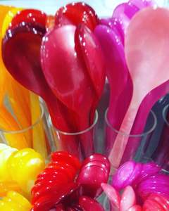 ชุดเครื่องใช้บนโต๊ะอาหารทำจากเรซินด้ามไม้เรซินเครื่องใช้บนโต๊ะอาหารช้อนตักสลัด - Product Image 4