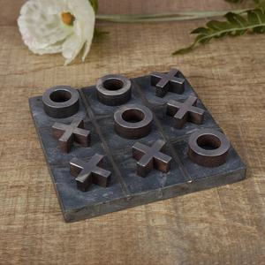 Tic Tac Toe de metal moderno: una versión contemporánea de un juego clásico con elegancia moderna. - Product Image 1