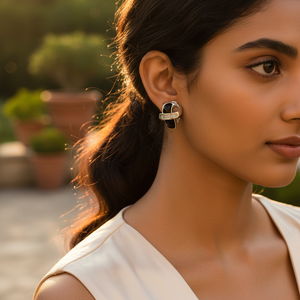Boucles d'oreilles tendance pour femmes en argent et onyx noir et CZ |   Bijoux élégants |   Occasion de fête |   Laiton et alliage - Product Image 3