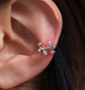 Pendientes de tuerca finos chapados en oro de 18 quilates de plata Rosa arcoíris gema Laurel Leave Ear Cuff no perforado Earstack Earwrap para boda - Product Image 1